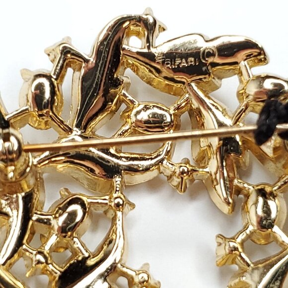 Vintage Crown Trifari Rhinestone Leaf Wreath Brooch Earring Set Goldtone Clear - Picture 5 of 5